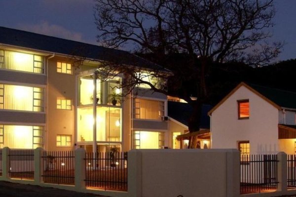 The Russel Hotel