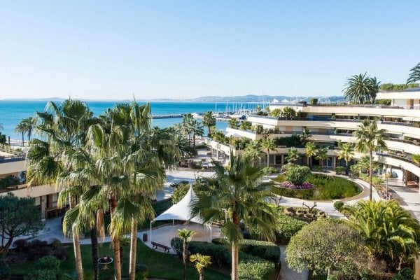 Holiday Inn Nice  Saint Laurent Du Var