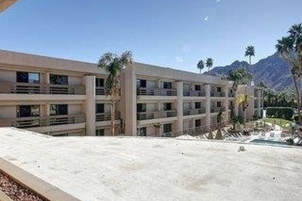 Indian Wells Resort Hotel
