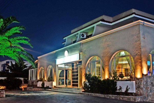 Sacallis Inn Beach Hotel