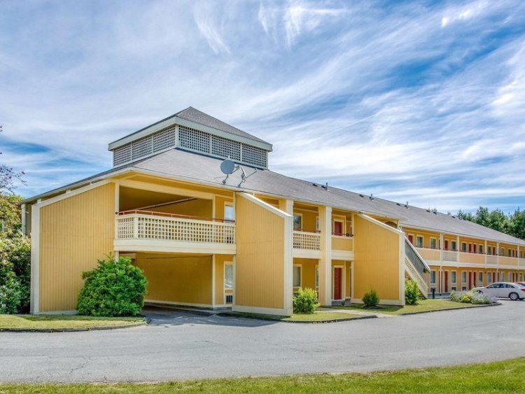 Econo Lodge Freeport