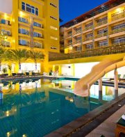 Grand Bella Hotel
