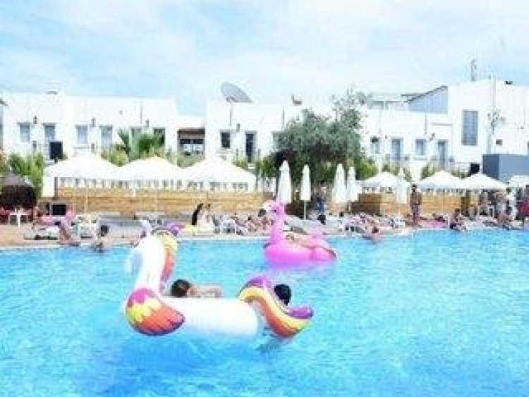 Dream Palace Hotel