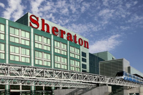 Sheraton Gateway Hotel In Toronto International Airport