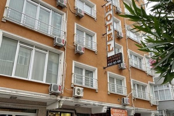 Orange Airport Hostel