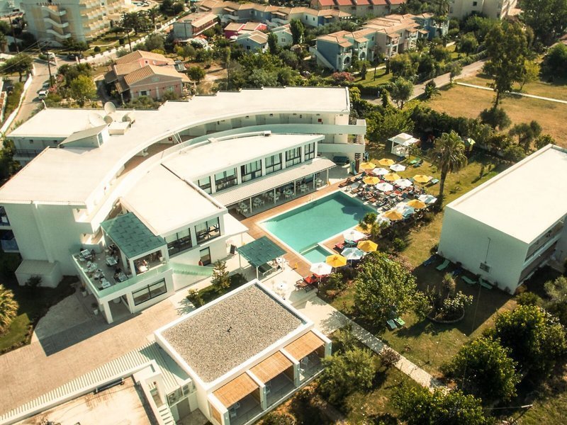 Nasos Hotel & Resort recenzie