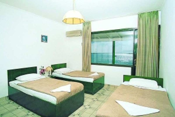 Side Hotel
