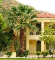 Petani Beach Suites