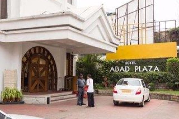 Abad Plaza