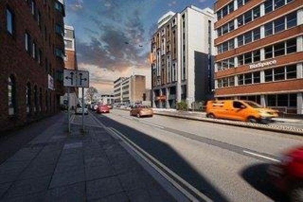 Easyhotel Cardiff City Centre