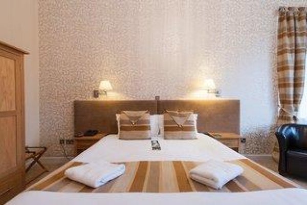 Glen Mhor Apartments