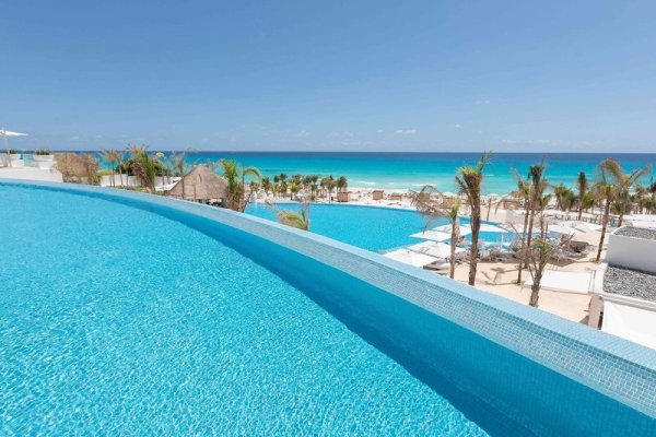 Le Blanc Spa Resort