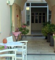 Mythos Suites Hotel