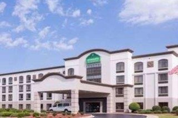 Wingate By Wyndham Greenville Airport