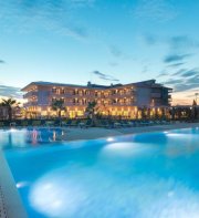 King Maron Wellness Beach Hotel
