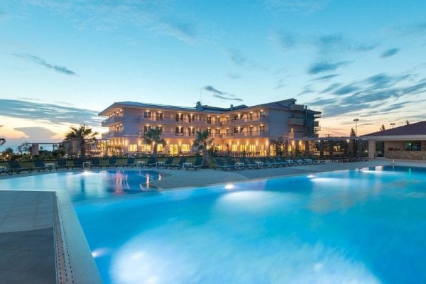 King Maron Wellness Beach Hotel