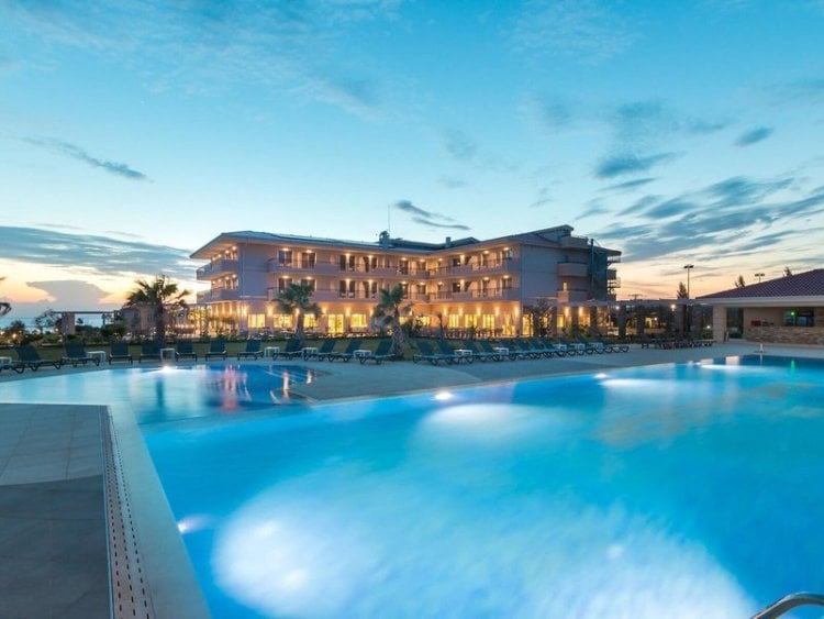 King Maron Wellness Beach Hotel