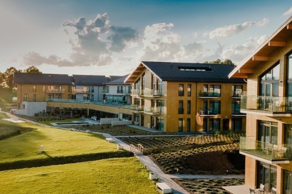 Lake Hill Resort & Spa