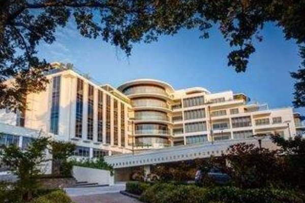 Mantra Charles Hotel