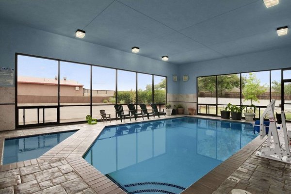 Days Inn by Wyndham Penticton Conference Centre