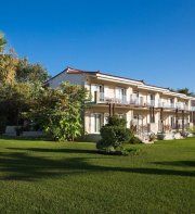 Ionion Beach Hotel Apartments & Spa