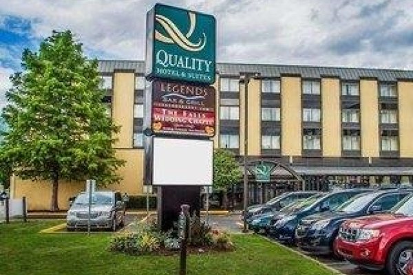 Quality Hotel & Suites At The Niagara Falls