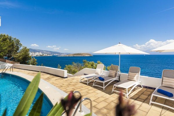 Globales Apartamentos Cala Viñas