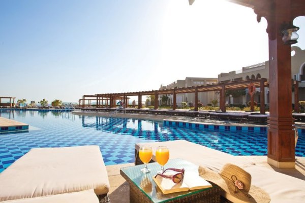Sunrise Arabian Beach Resort  Grand Select