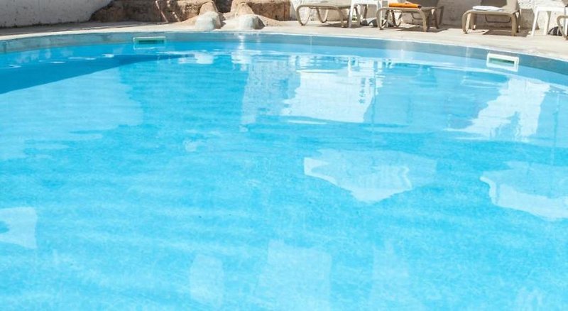 Alecos Hotel Apartments