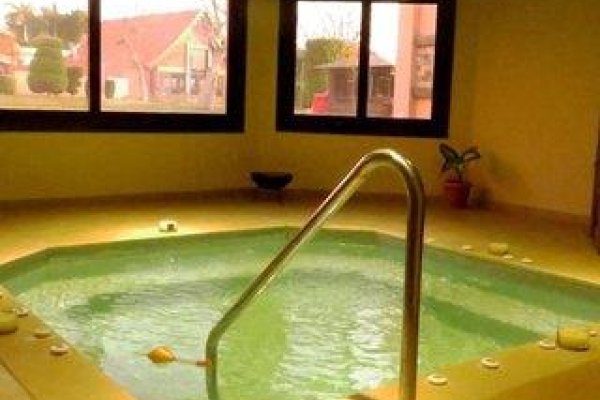 Africana Hotel & Spa