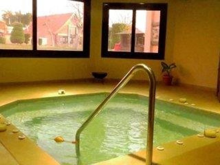 Africana Hotel & Spa