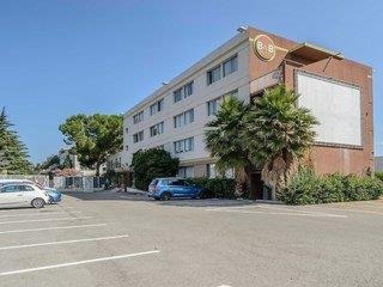 B&B Hôtel Nimes Ville Active