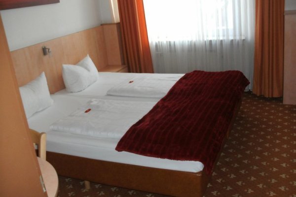CENTRAL Hotel Düsseldorf