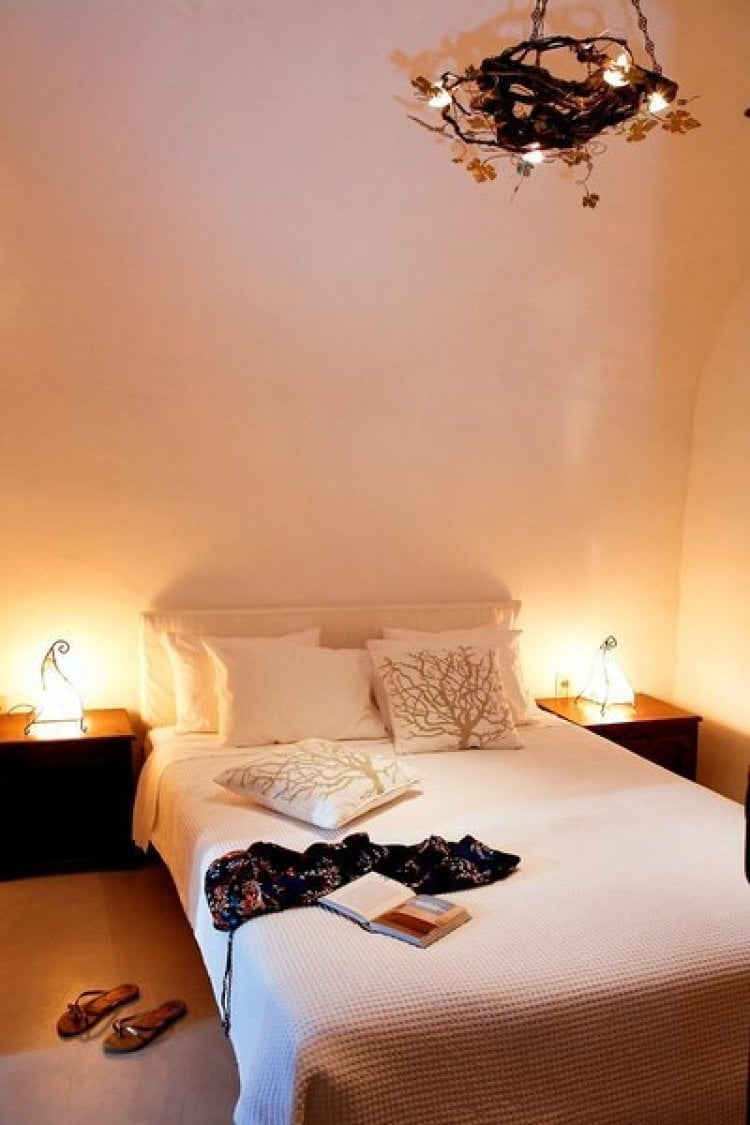 Villas & Mansions of Santorini