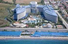 Crystal Admiral Resort Suites & Spa recenzie