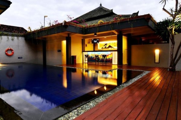 Yani Hotel