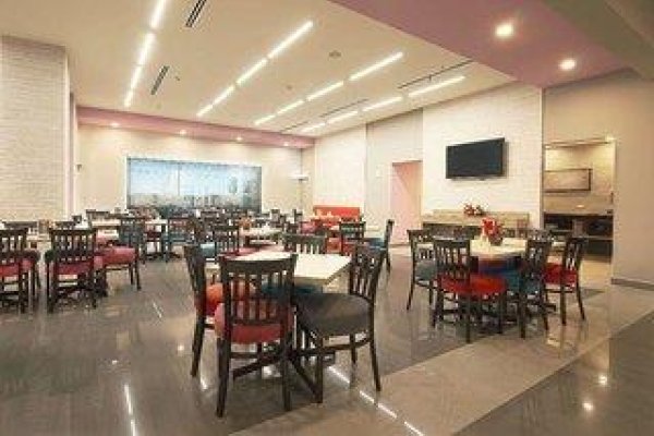 Chn Hotel Monterrey Aeropuerto, Trademark By Wyndham
