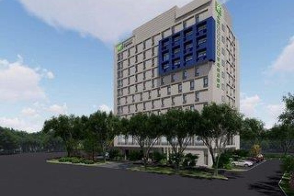 Holiday Inn Express Shanghai Pudong Airport