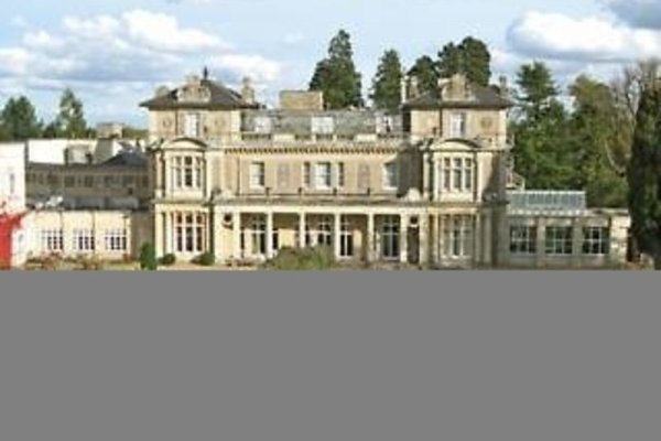 Down Hall Hotel & Spa