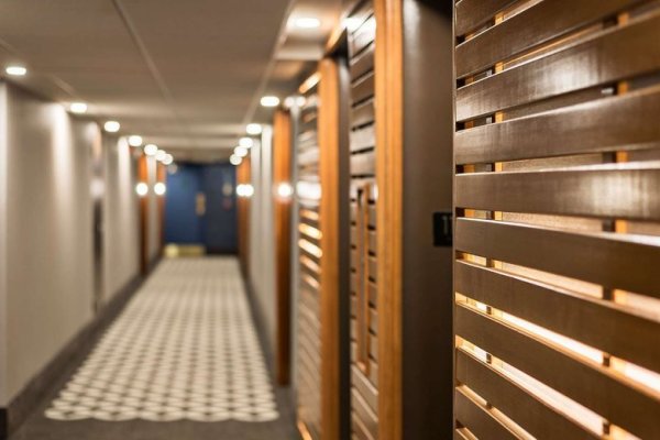 Embassy Hotel & Suites Ottawa