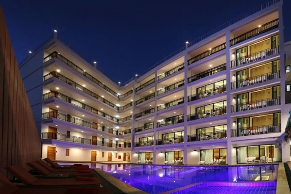 Paripas Patong Resort