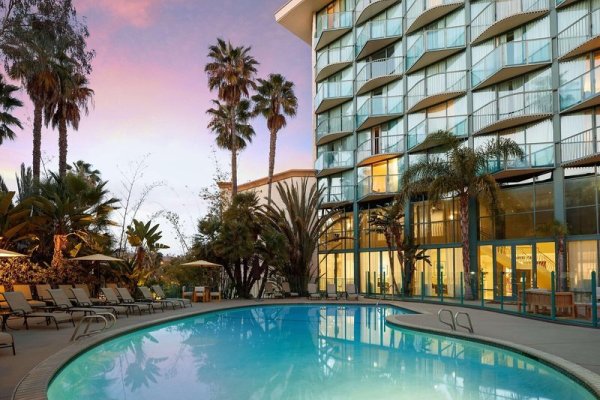 Doubletree By Hilton San Diego Hotel Circle