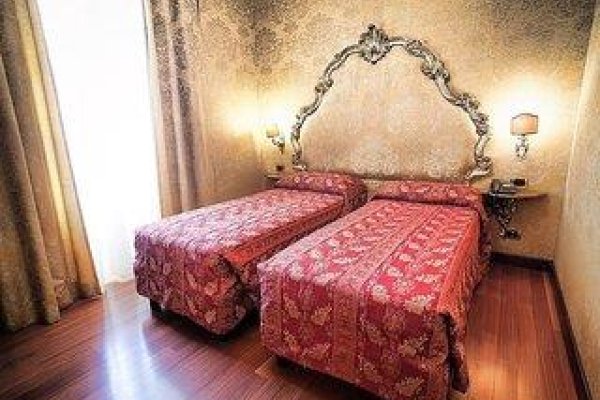 Hotel Des Epoques