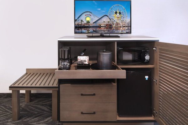 Tropicana Inn & Suites Anaheim
