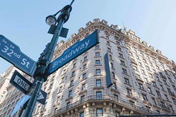Martinique New York On Broadway, Curio Collection By Hilton
