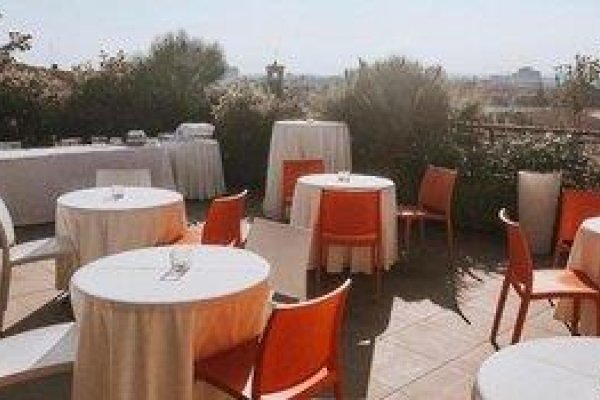 Nuova Opera Rooms