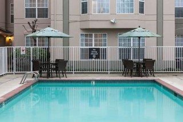 Homewood Suites Seattle  Tacoma Airport / Tukwila