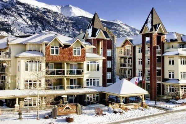 Windtower Lodge and Suites