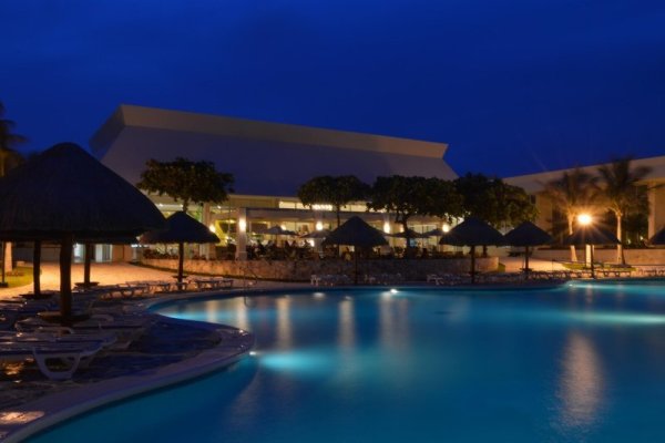 Grand Park Royal Luxury Resort Cancun
