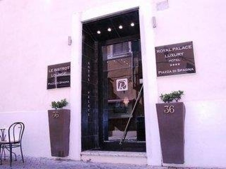 Royal Palace Luxury Hotel